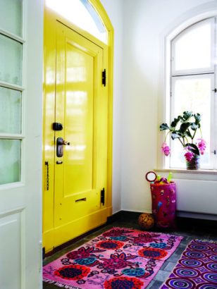 Add Summer Colors to your Home Design (1)