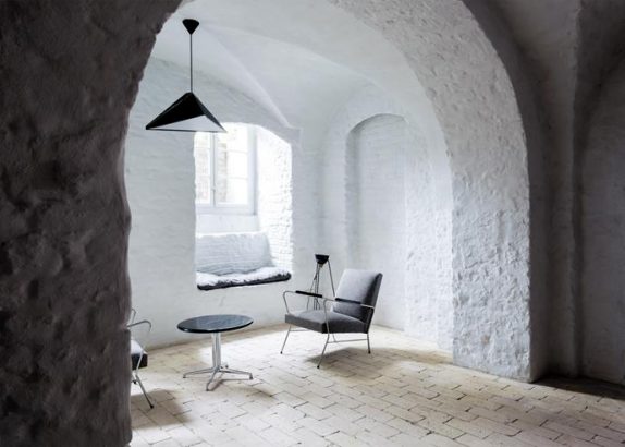 Summer-Apartment_Berlin_Loft-Szczecin_Karolina-Bak_dezeen_936_3 (Copy)