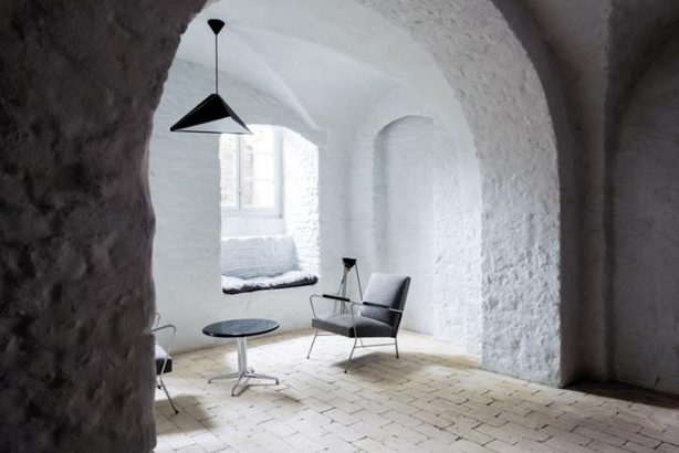 Summer-Apartment_Berlin_Loft-Szczecin_Karolina-Bak_dezeen_936_3 (Copy)