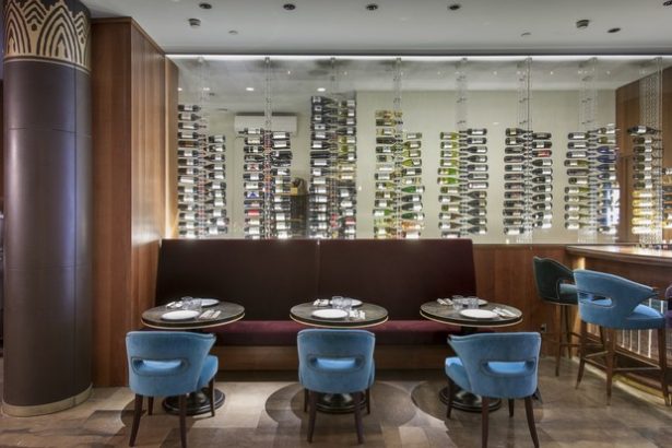 a luxurious dining experience in St. Petersburg (1)